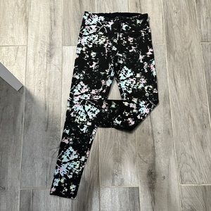 Brand:SO Size:10/12 Color:Rainbow black